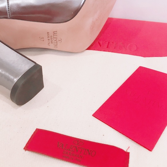 SOLD NWT VALENTINO GARAVANI Tango Leather Pumps - Picture 5 of 6